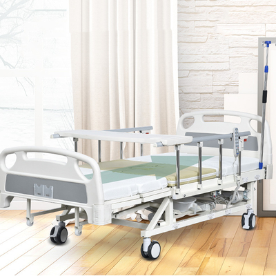 เตียงผู้ป่วยในโรงพยาบาล Guardrail แบบพับได้พร้อมรางเลื่อนด้านข้าง